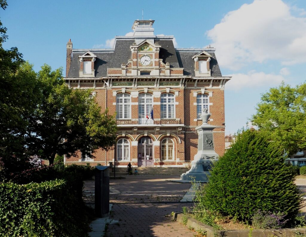 2560px-Mairie_d'_Hellemmes-Lille