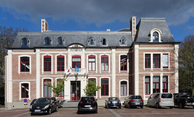 Hotel-de-Photo de la Mairie de Roncq– Auteur : Pierre André Leclercq – Source : Wikipédia – Licence : CC BY-SA 4.0 Photo de la Mairie de Roncq